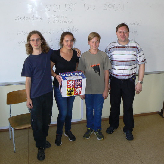 Lukáš, Martina a Honza s ped. poradcem M. Soukupem
